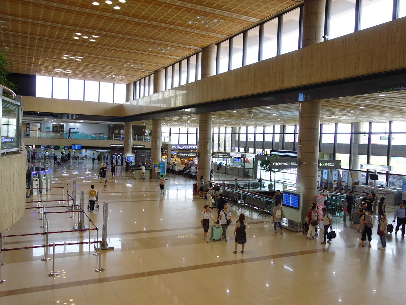 【2026年最新】金浦空港からソウル市内へ|明洞・ソウル駅・弘大への行き方と地下鉄・リムジンバス・タクシーの料金