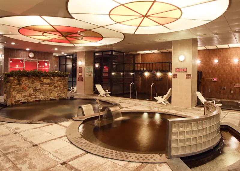 SPA LEIの浴槽と洗い場