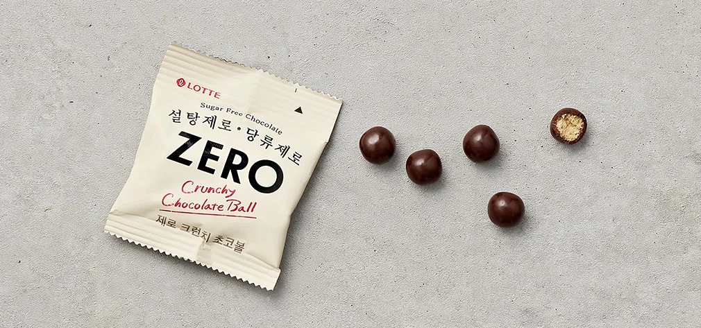 「ZERO Crunchy Chocolate Ball」の小袋と、チョコボール