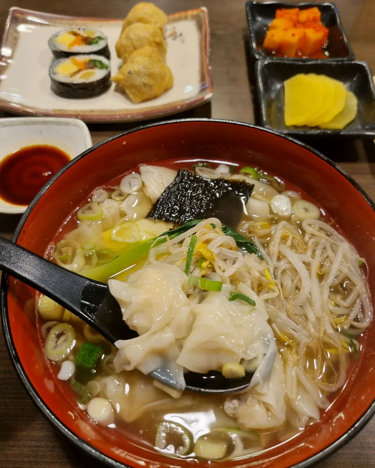 18番ワンタンチッ — ワンダンと巻き物の膳