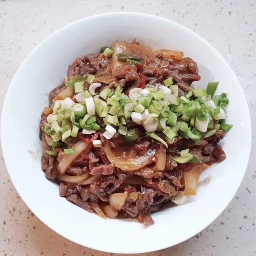 牛肉丼