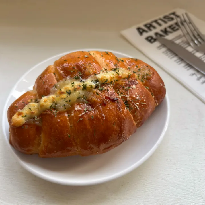 ガーリックバター塩パン