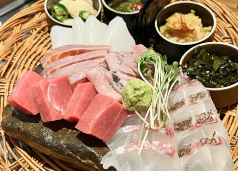 バンユルグァコマク