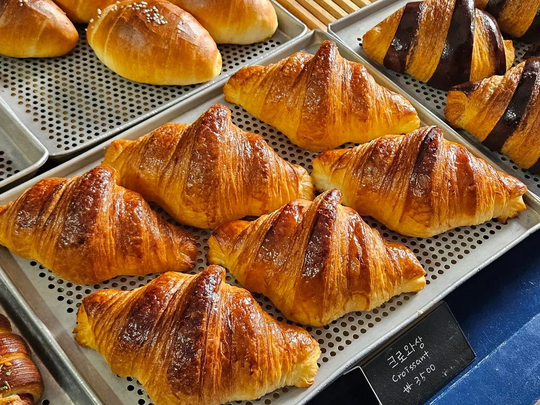 Bonjour Madame — 焼きたてクロワッサンのトレー