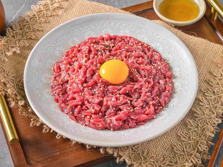 ユッケ（200g）