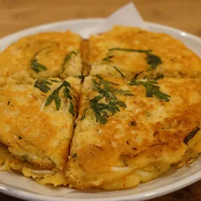 清進屋 — 四つ切りにした丸いピンデトク