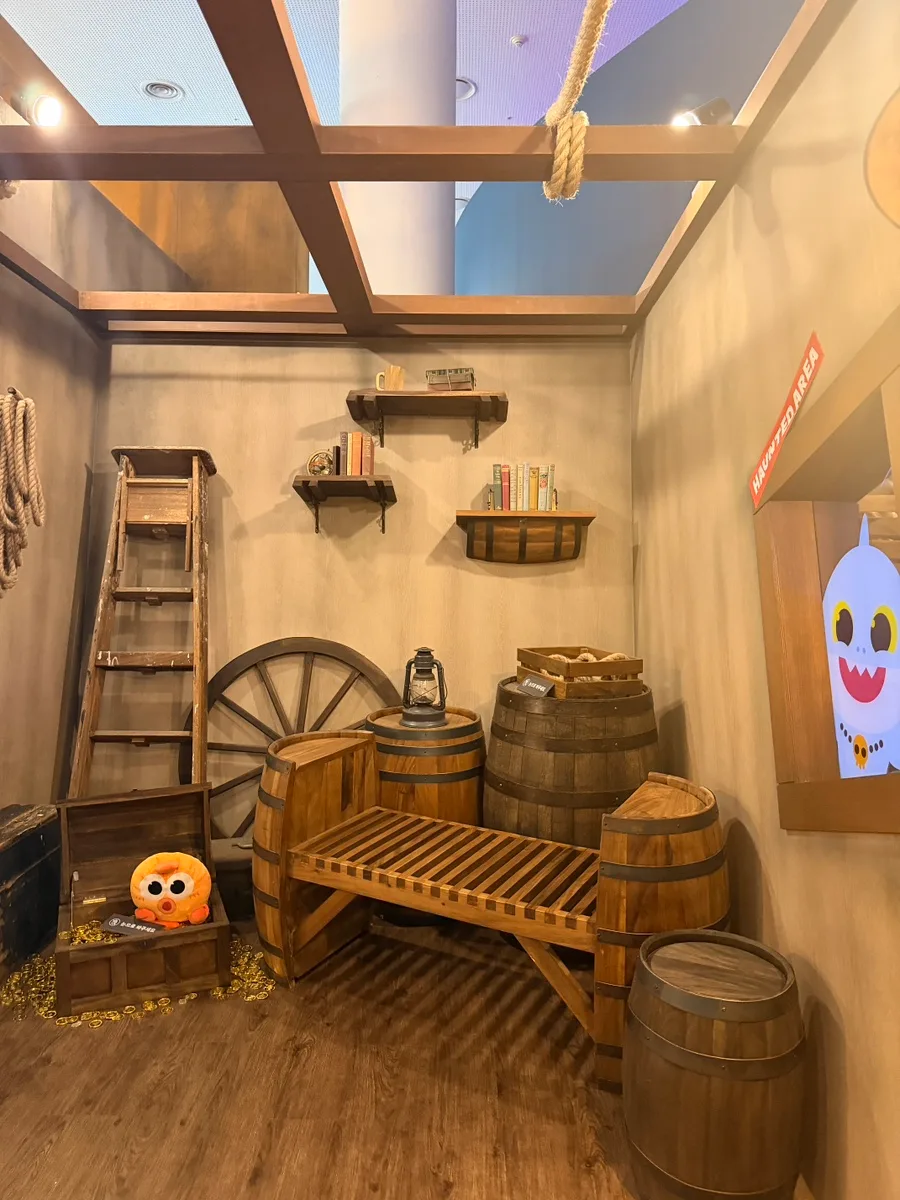 樽と宝箱の海賊展示