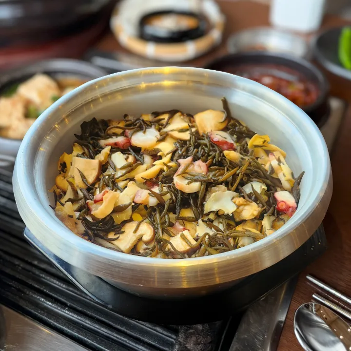 海鮮の鍋炊きご飯（2人前）