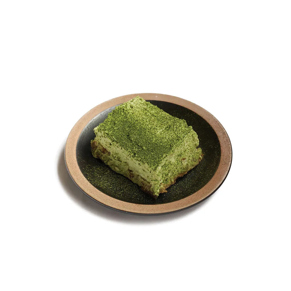 珈琲島 明洞店 — 抹茶をまぶしたティラミス