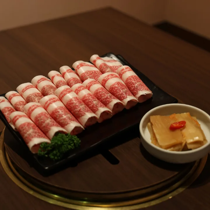 海南の熟成キムチと牛バラ肉（100g）