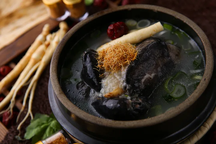 山参入り烏骨鶏湯