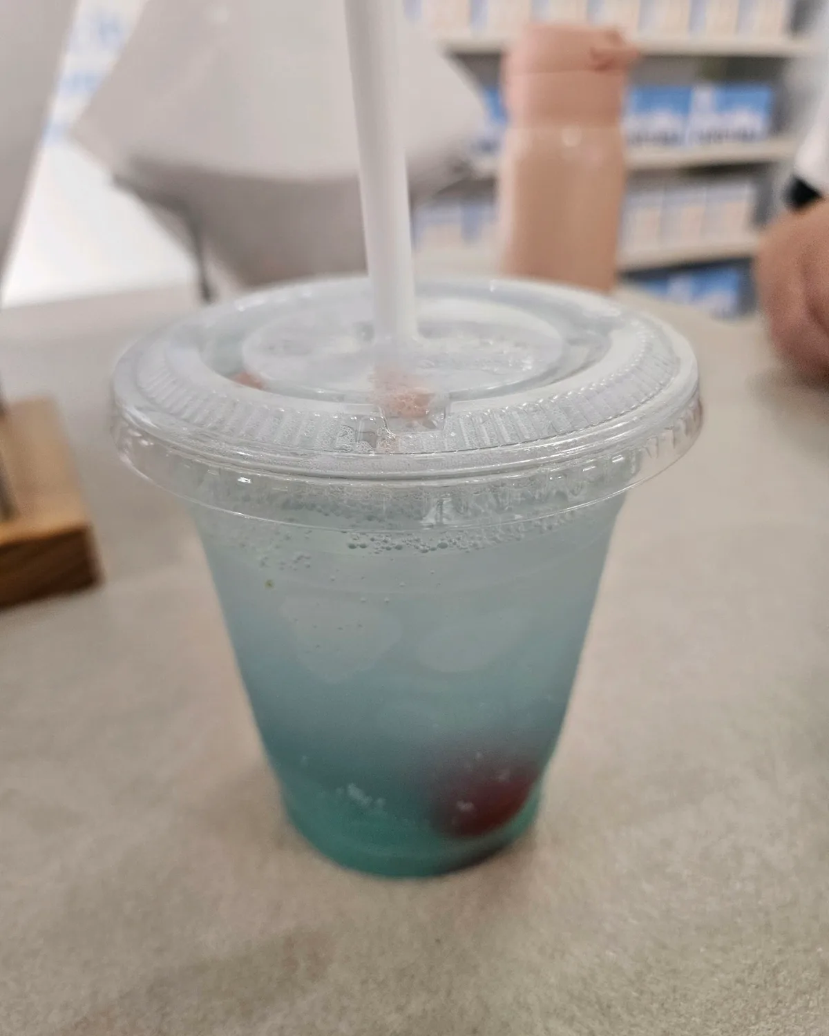 水色のクルムソーダ