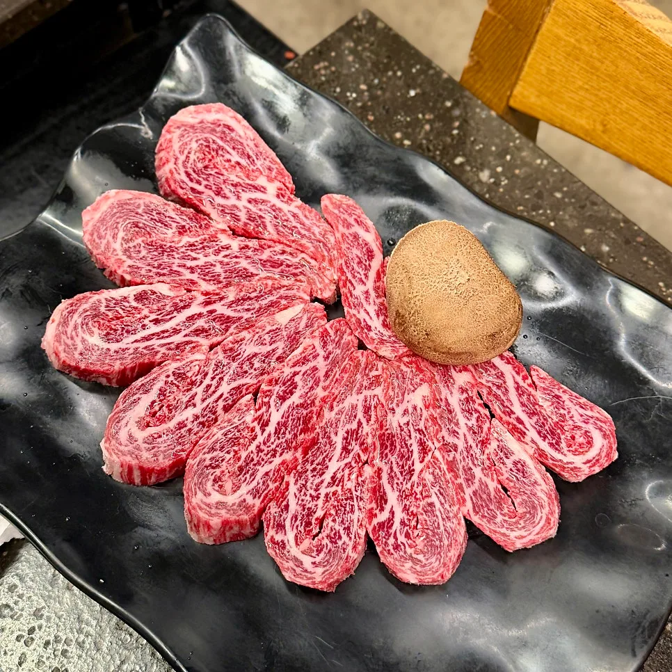 サシの入った韓牛の花肉