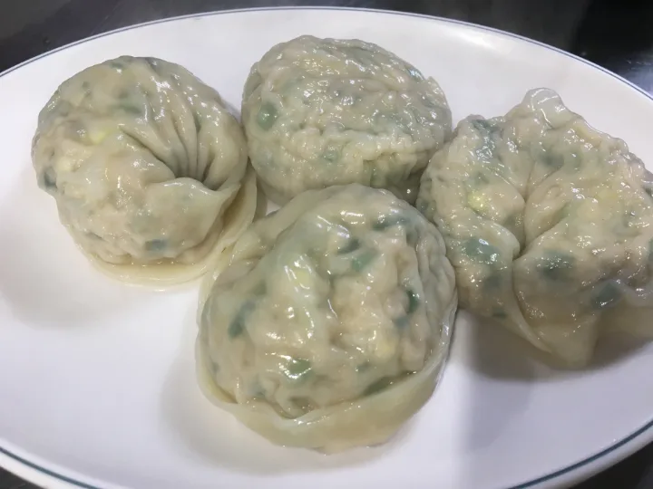 ワンマンドゥ（大ぶりの韓国式餃子）