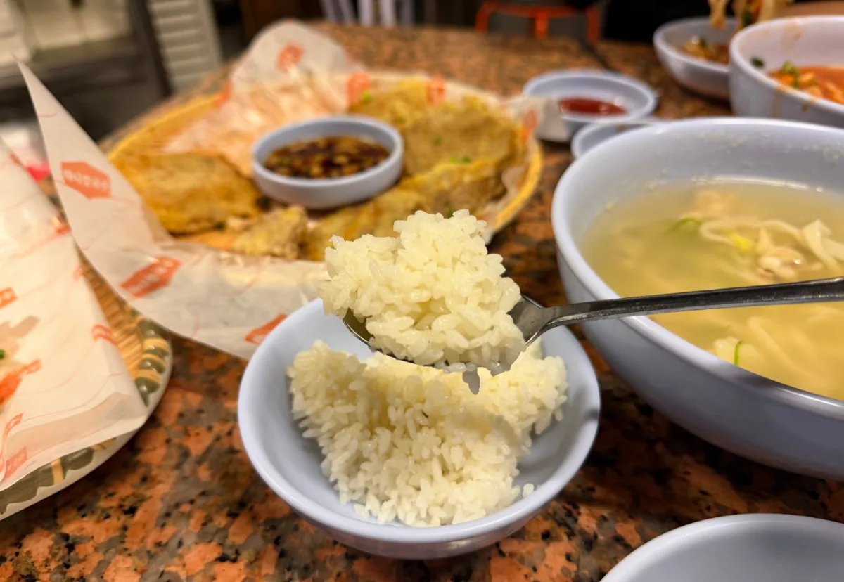 セルフサービスのご飯とスープ