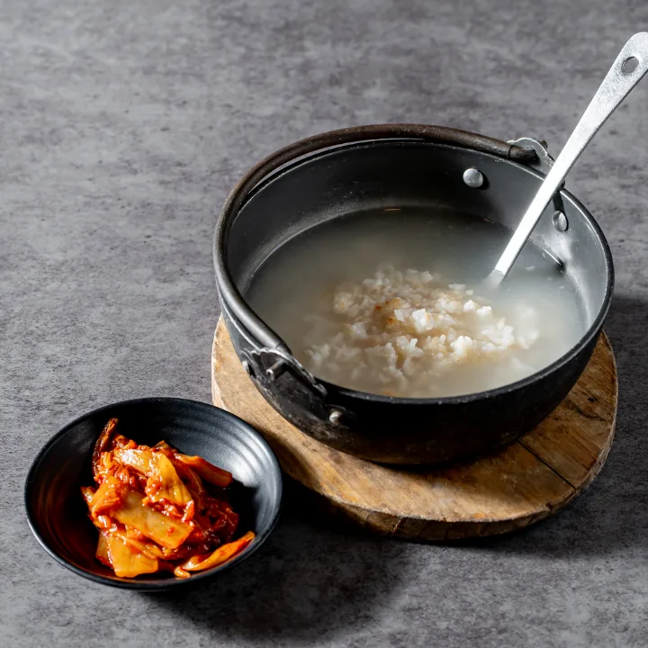炒めキムチとヌルンジスープ