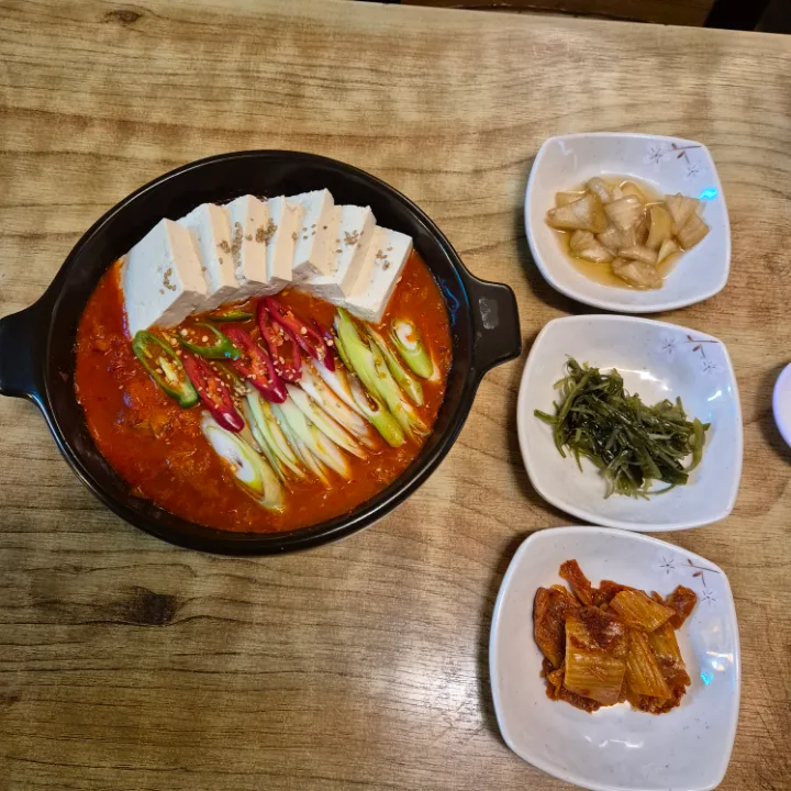 土鍋キムチチム