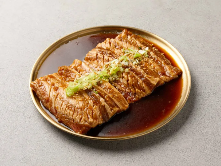 済州黒豚の味付けカルビ（200g）