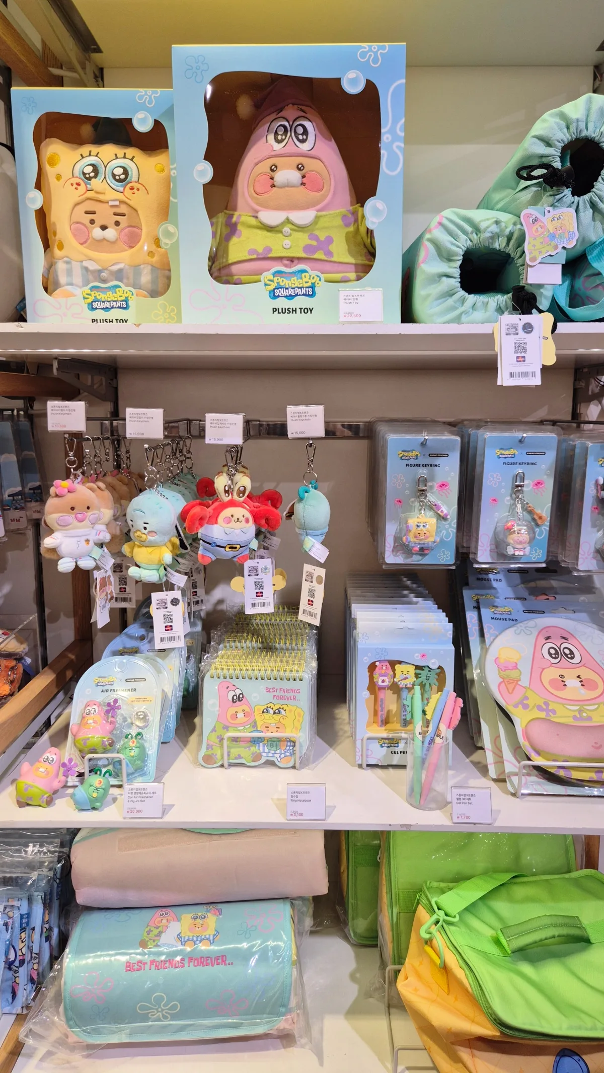 スポンジ・ボブのグッズ棚
