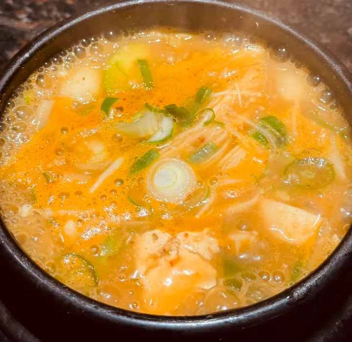 テンジャンチゲ（大豆味噌の鍋）