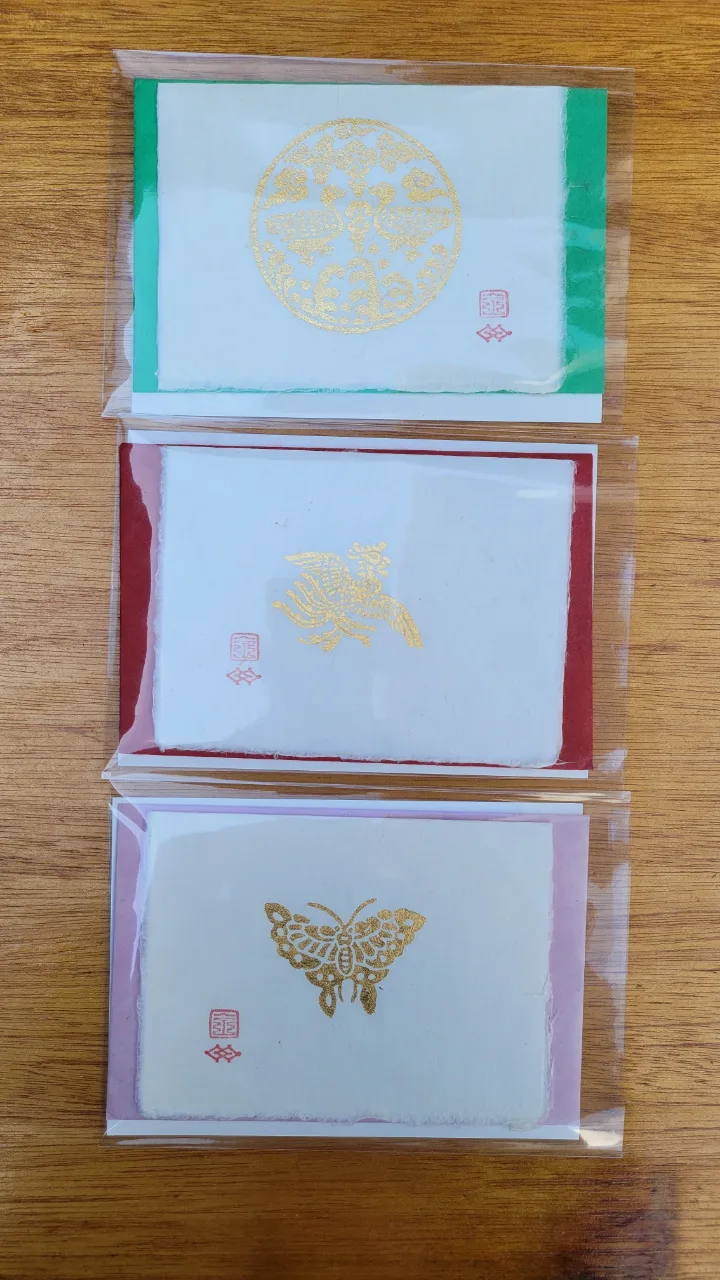 金箔文様をあしらった韓紙カード