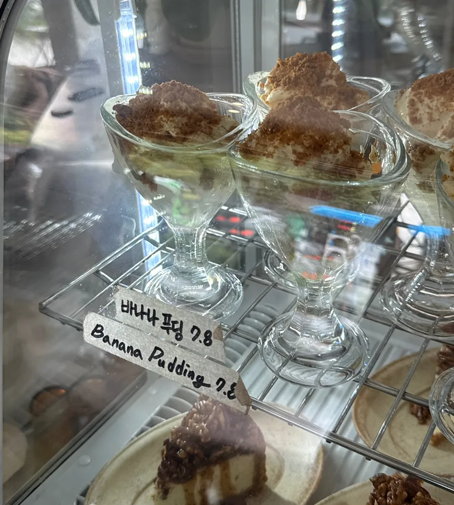 ショーケースのバナナプリン
