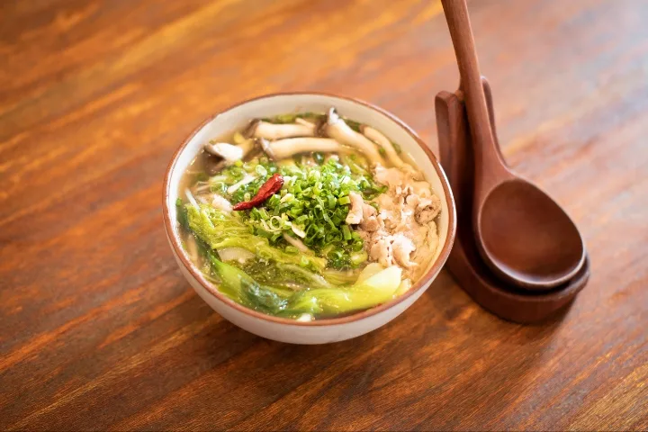 温かいメミル麺