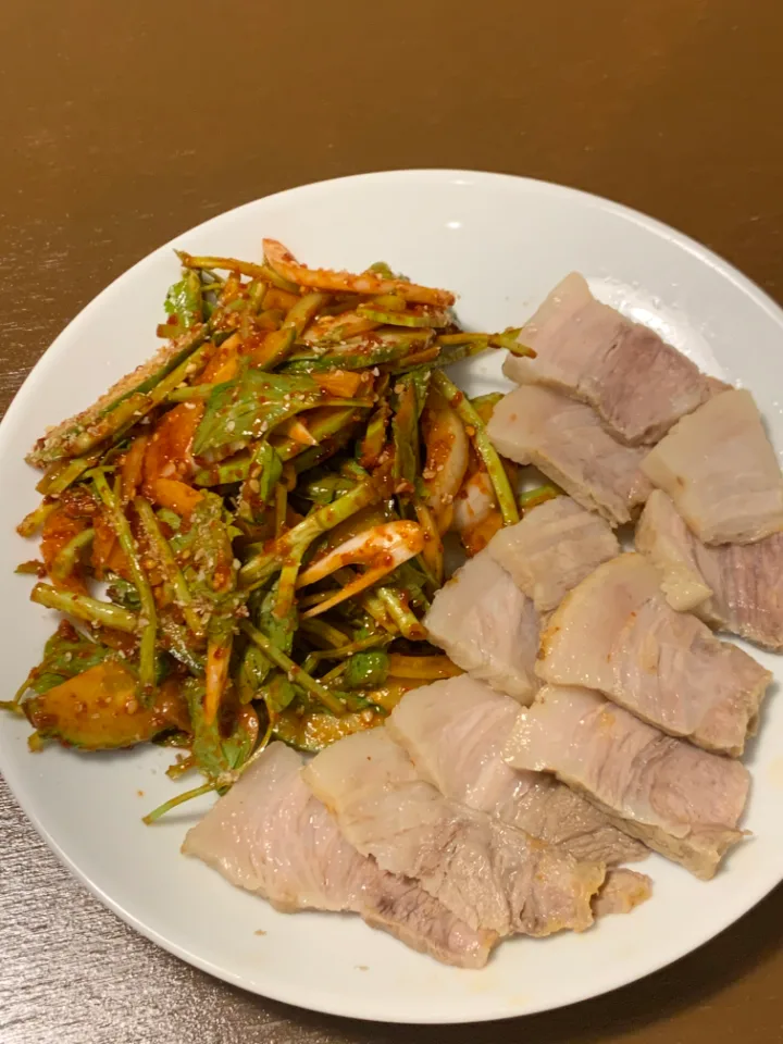 ゆで豚と野菜の和え物（半皿）