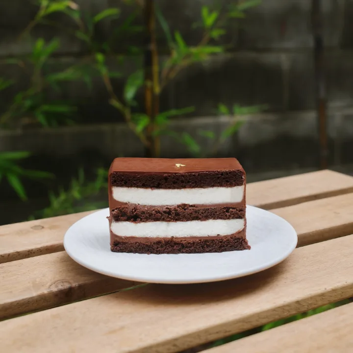チョコレイヤーケーキ