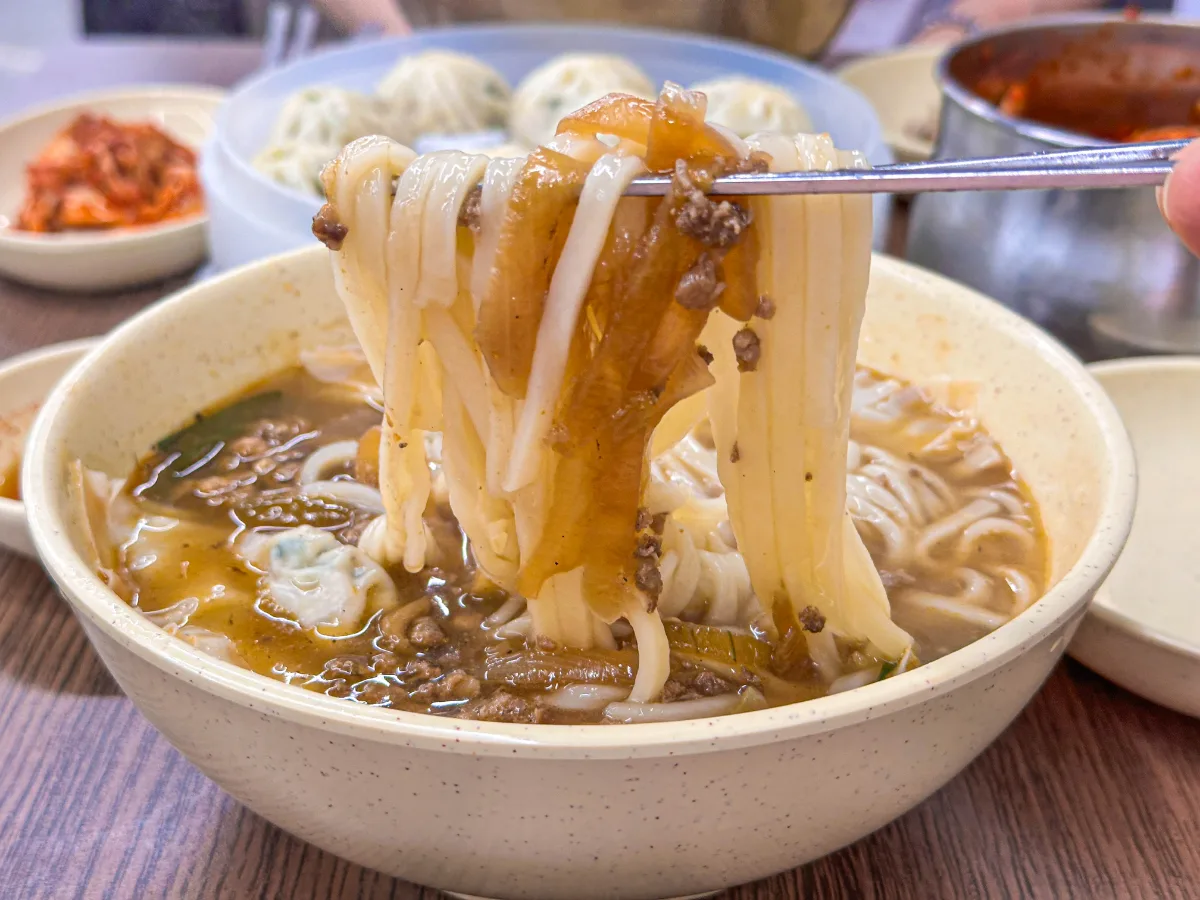 明洞餃子 本店