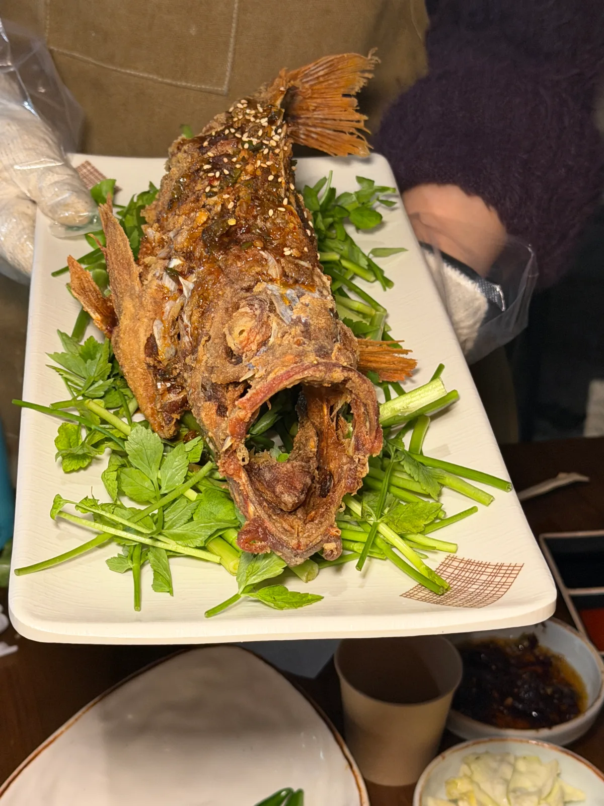 丸ごと焼いた大きなメバル