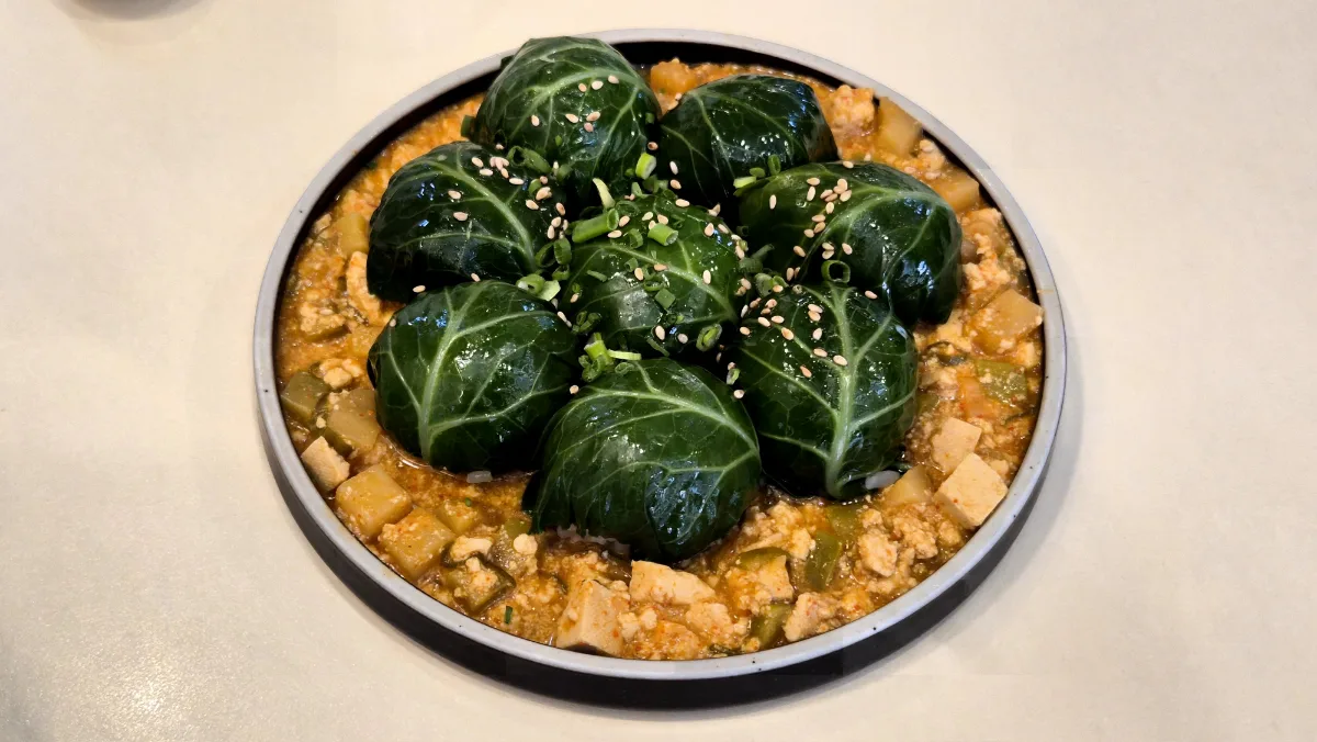 葉包みご飯と豆腐入りのたれ