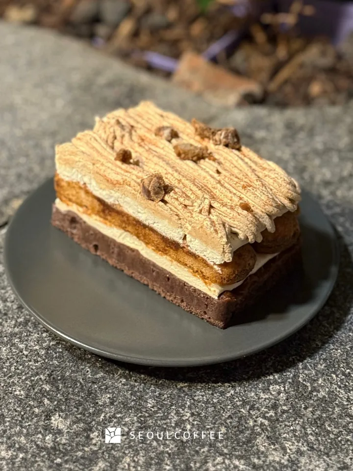 栗の渋皮煮ティラミスケーキ