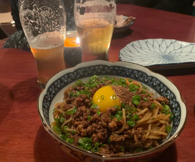 SEOUL GYPSY 西巡邏店 — 卵黄をのせた麺