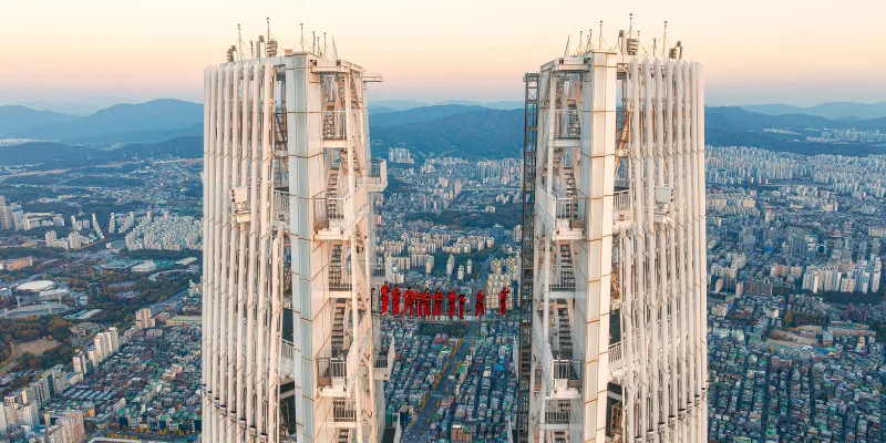 塔頂ブリッジとソウル市街
