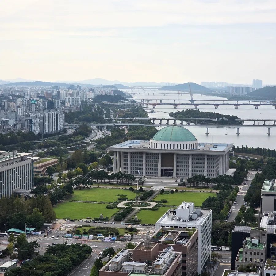 国会議事堂と漢江を望む眺め
