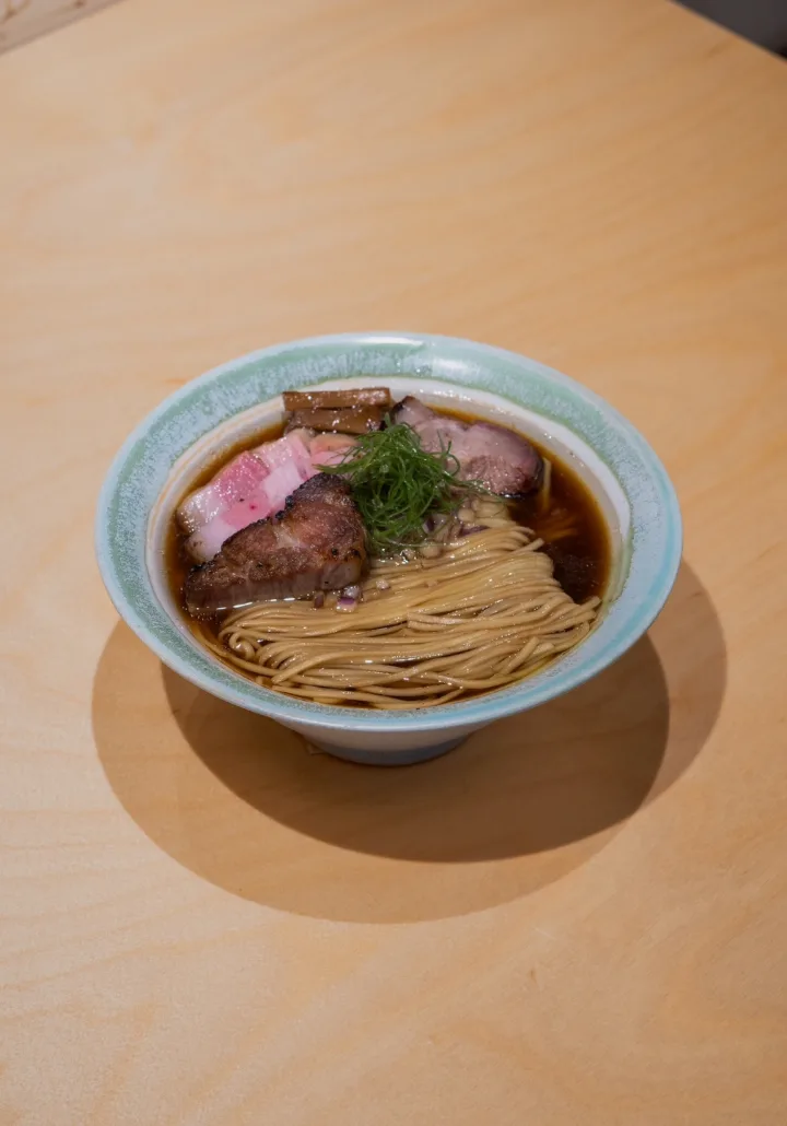 チャーシュー醤油ラーメン