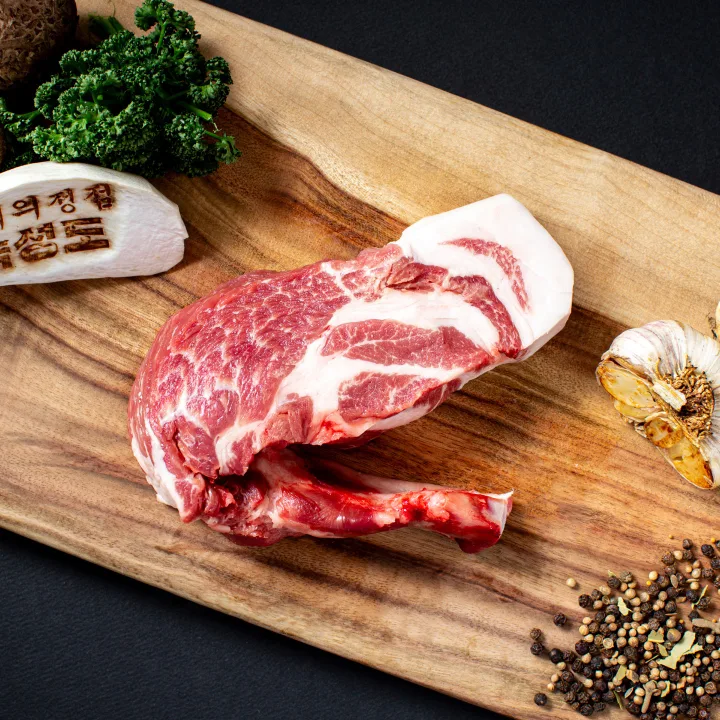 960熟成 骨付き肩ロース（360g）