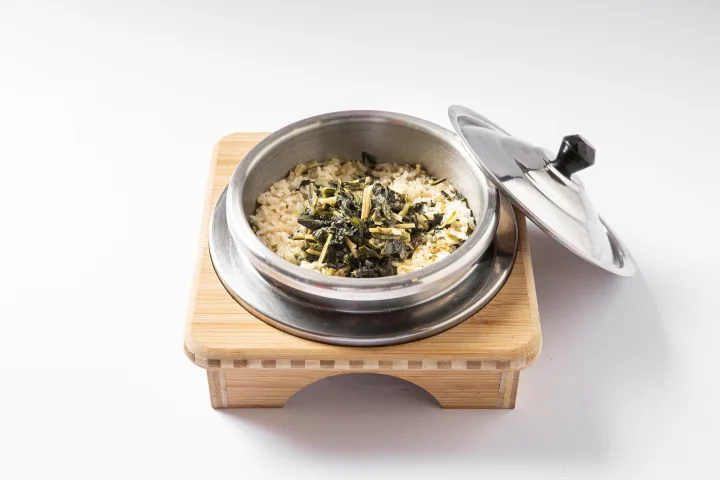 済州 菜の花ナムルの釜飯