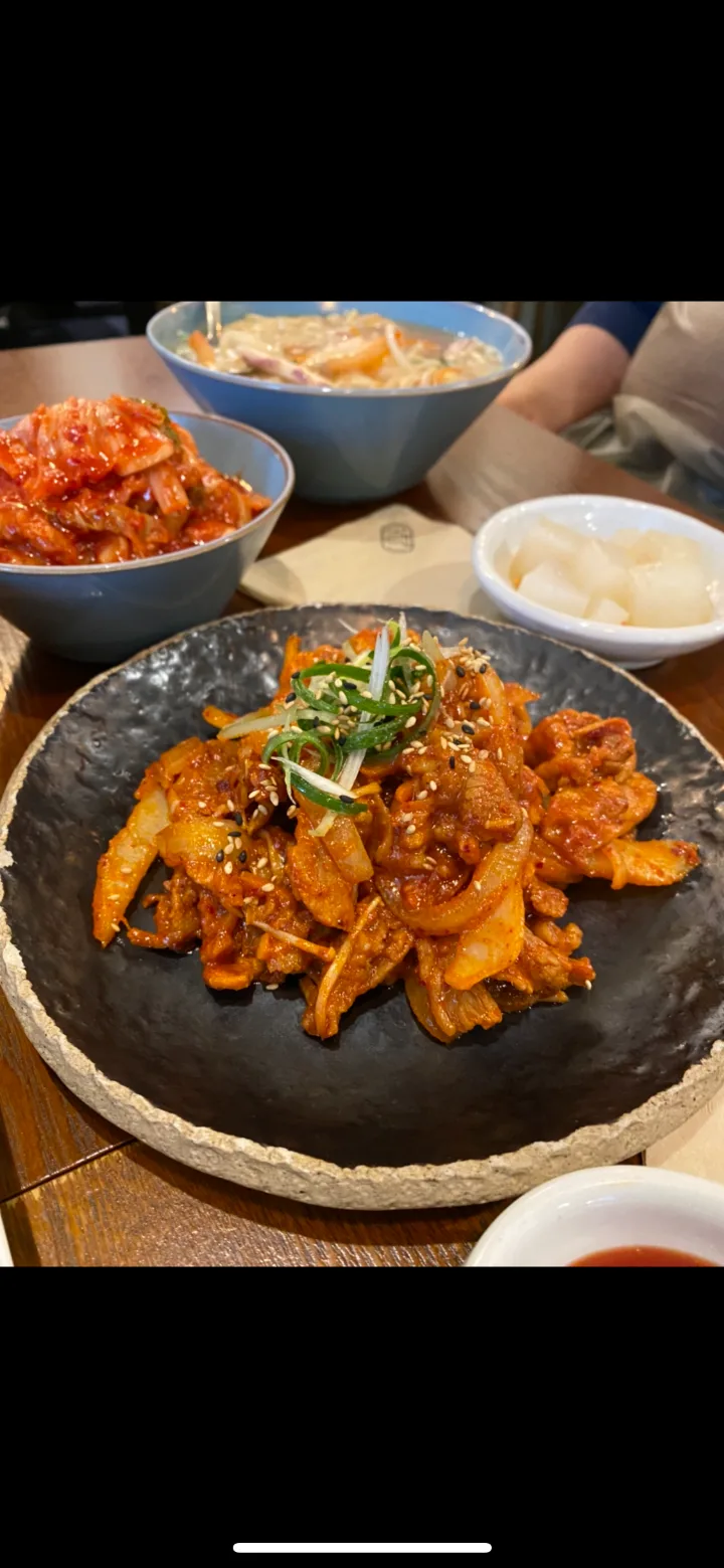 チェユクポックム（豚肉の辛味炒め）