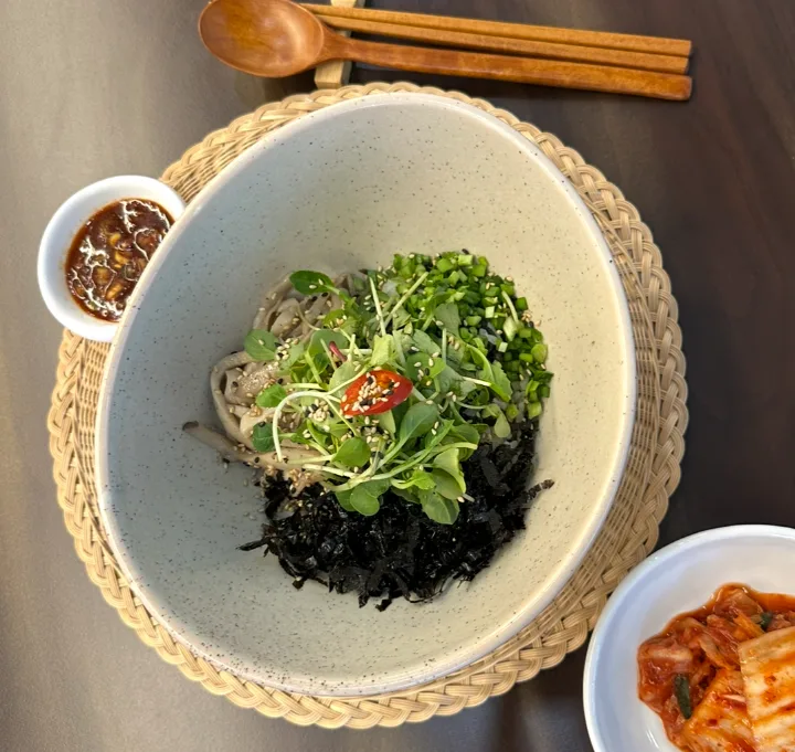 コンドゥレパプ（山菜の炊き込みご飯）