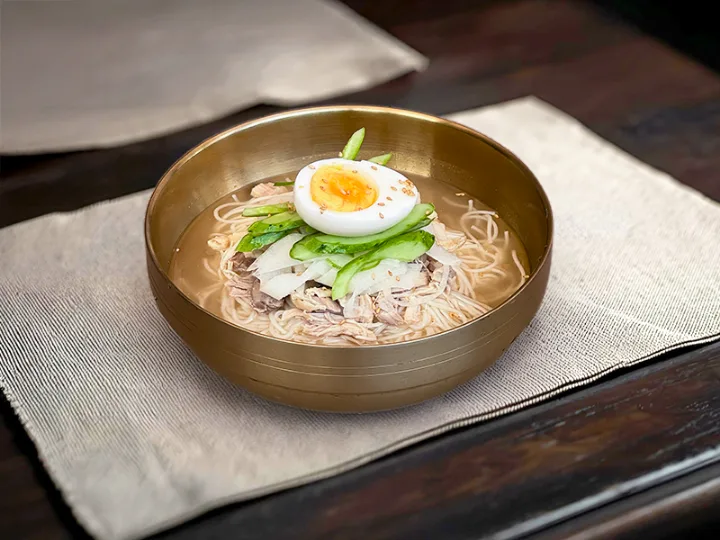 益山式鶏の冷製麺