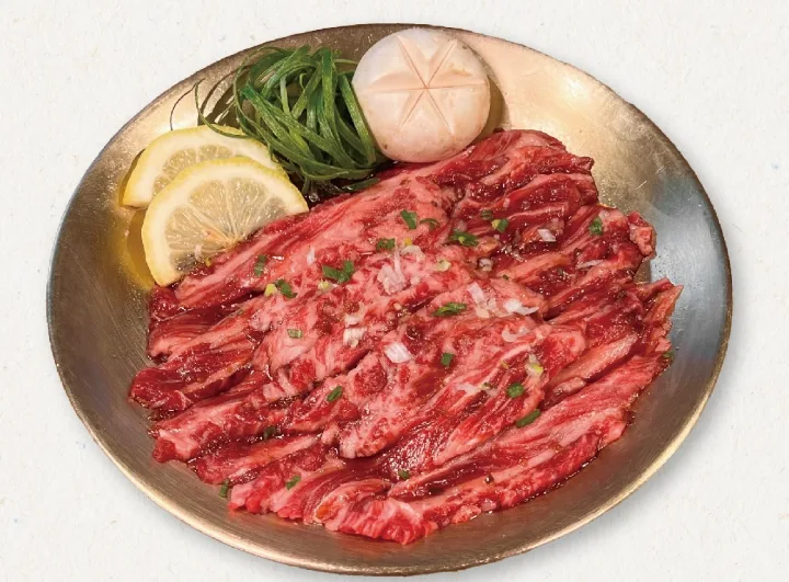 韓牛の味付けカルビ肉