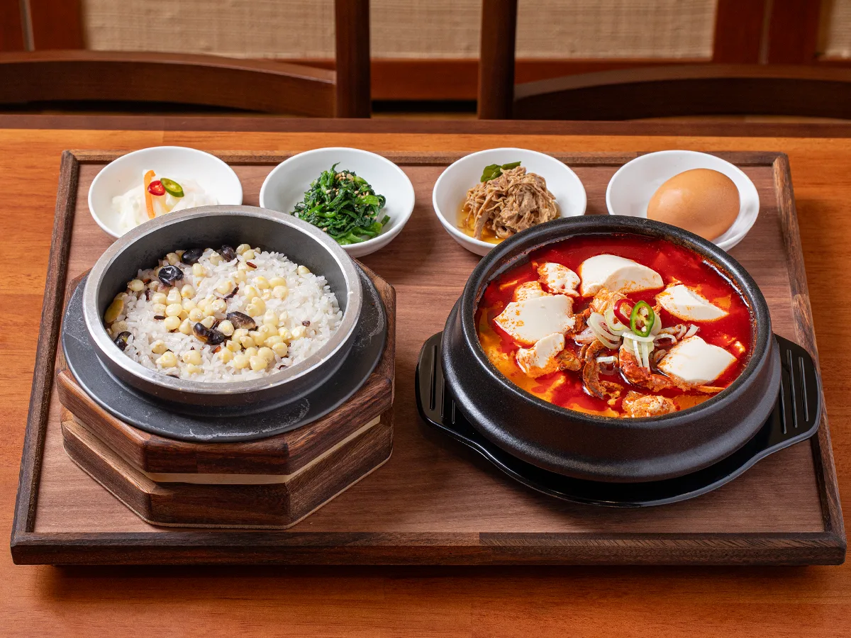 釜炊きご飯の海鮮スンドゥブ定食