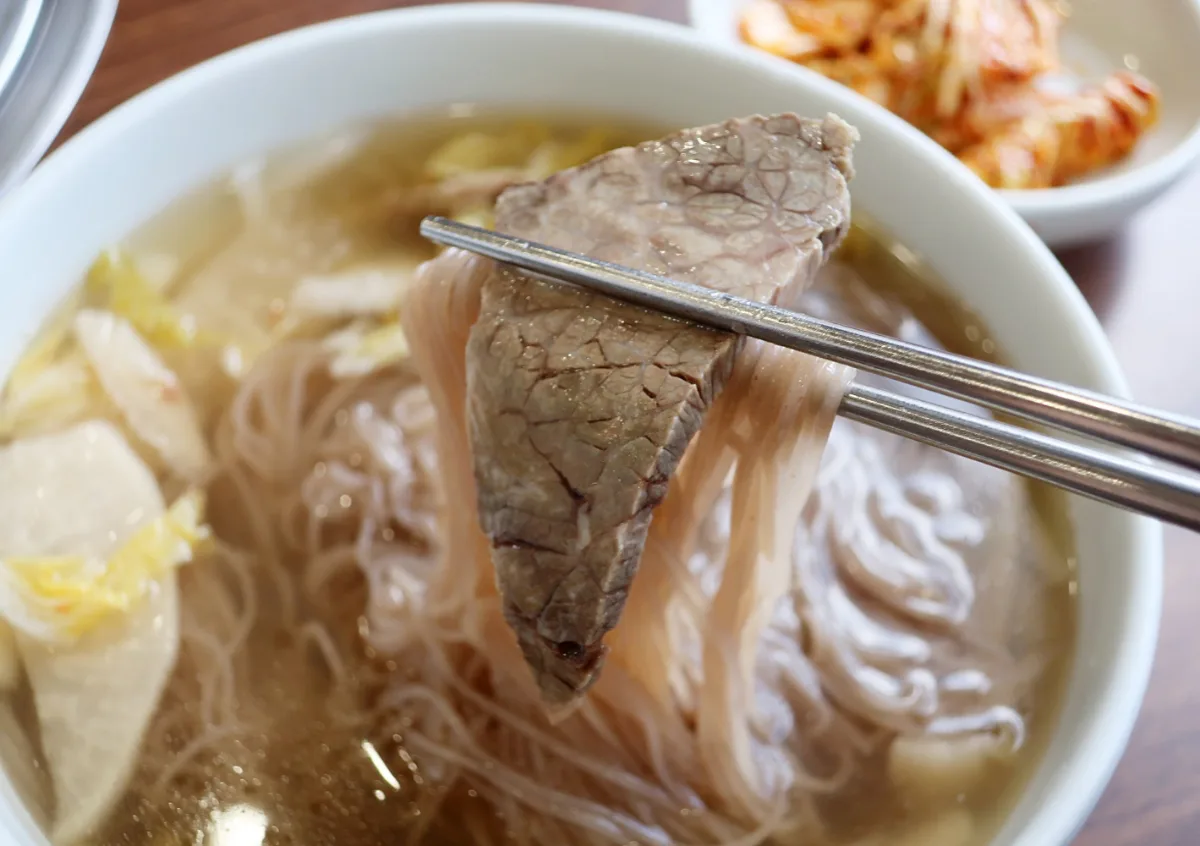 又来屋 — 麺を巻いた牛肉と冷麺