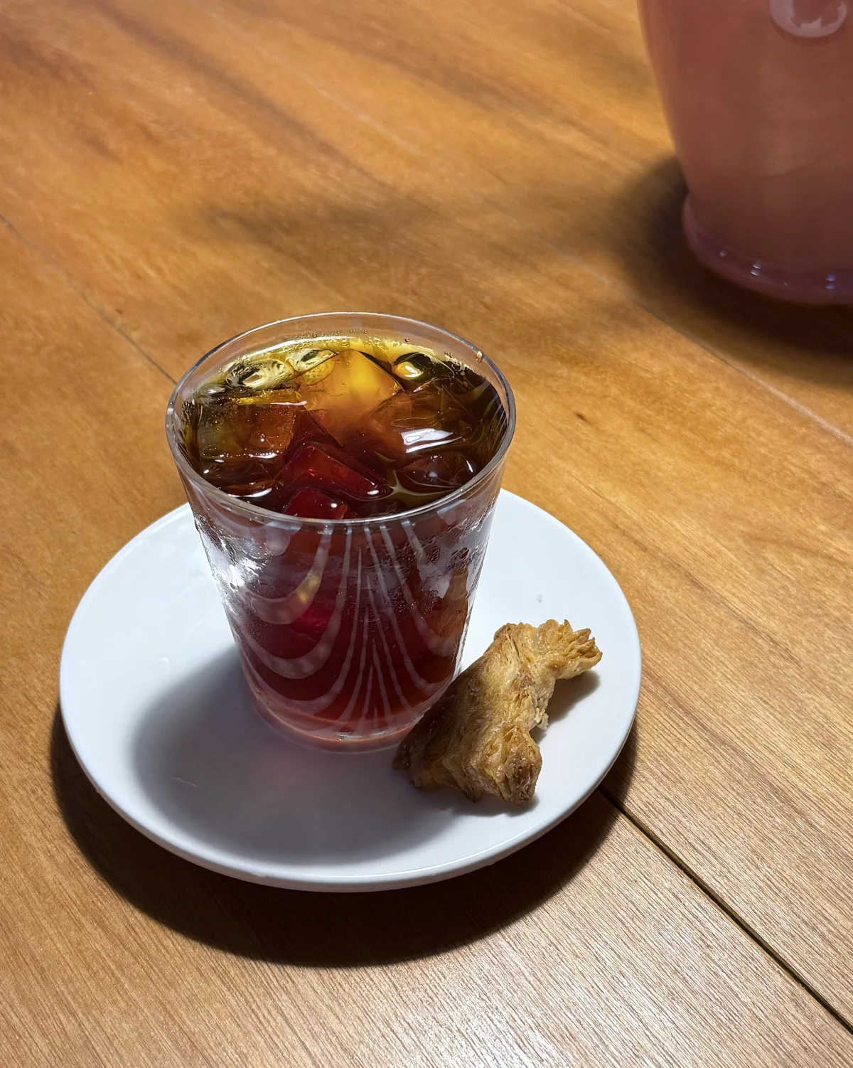 WOOR — 氷の入ったドリップコーヒー