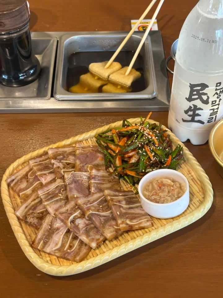 コリコリ食感のピョニュクとチャムナムル和え