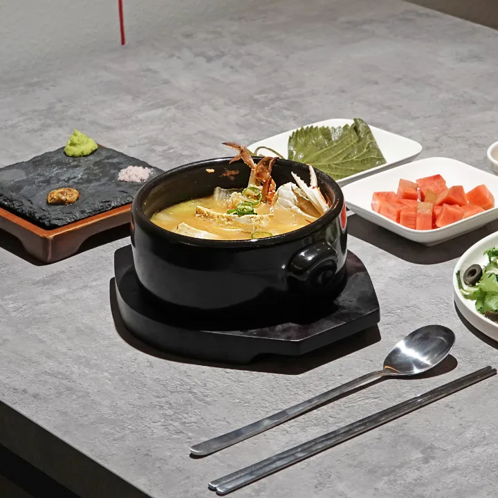 ワタリガニ入り味噌チゲ